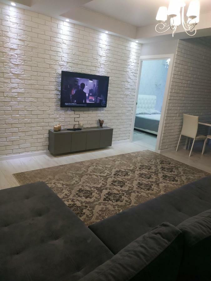 Apartament Lux Sect. Riscani Chisinau Bagian luar foto